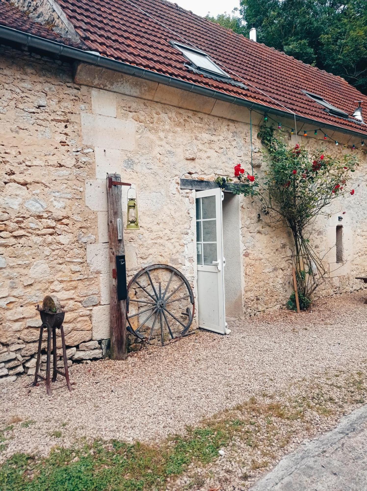 Chez Tombivouac Villa Pierrefonds Kültér fotó